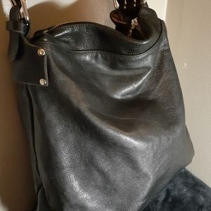 Tylie Malibu Black leather bag